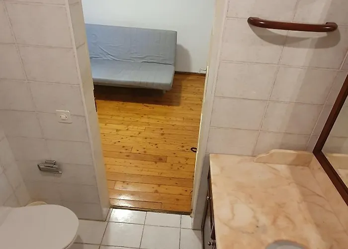 Cosy Private Room With Free Gated Parking Massagno photo